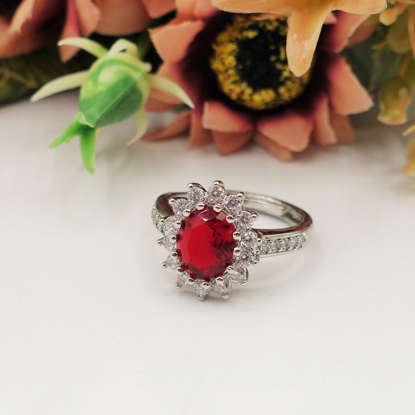 KATE ~ large ~ Anello regolabile con cubic zirconia a forma di OVALE