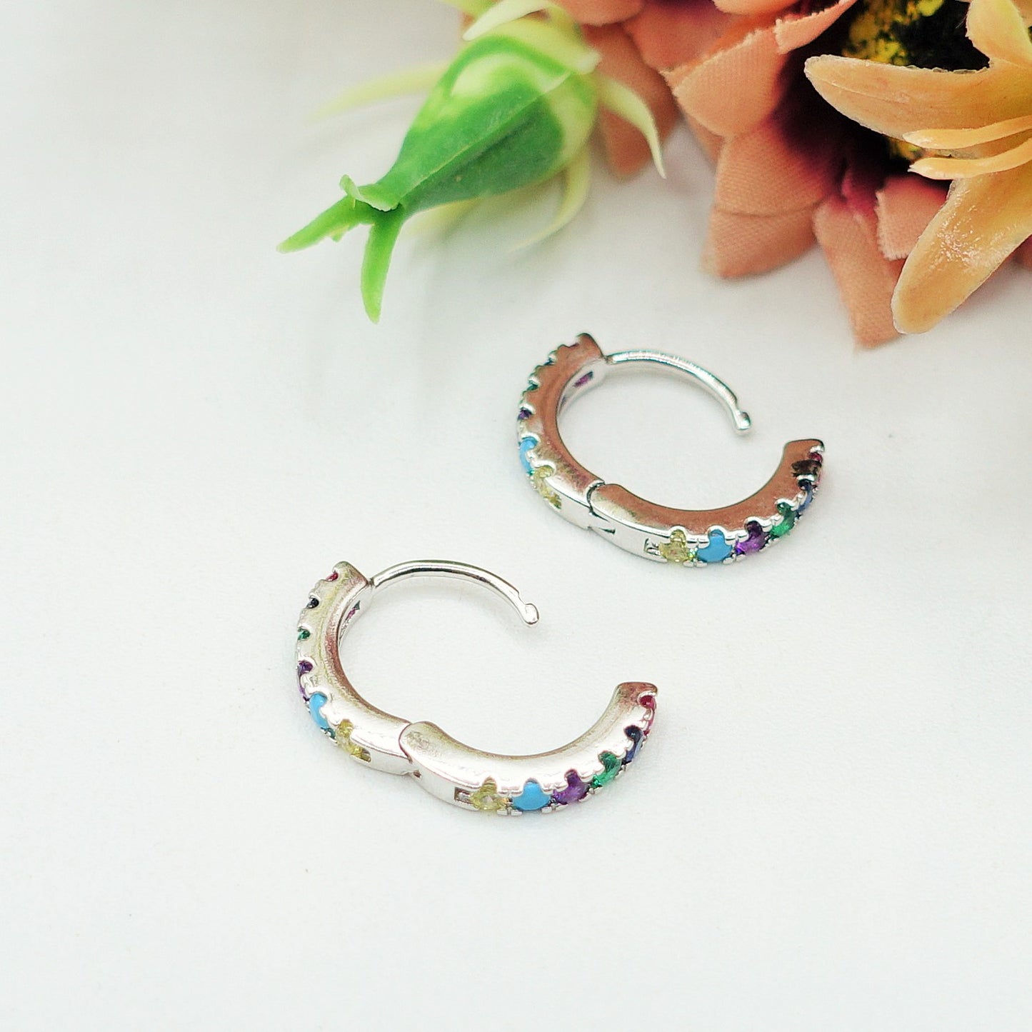 ANASTASIA - Orecchini mini cerchi zirconati RAINBOW