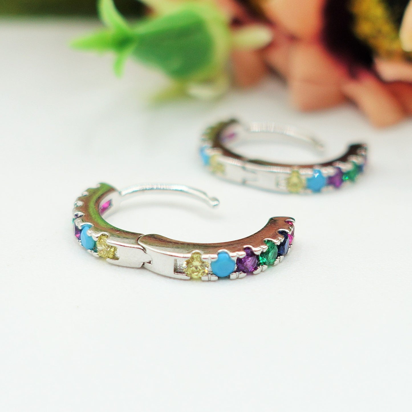 ANASTASIA - Orecchini mini cerchi zirconati RAINBOW