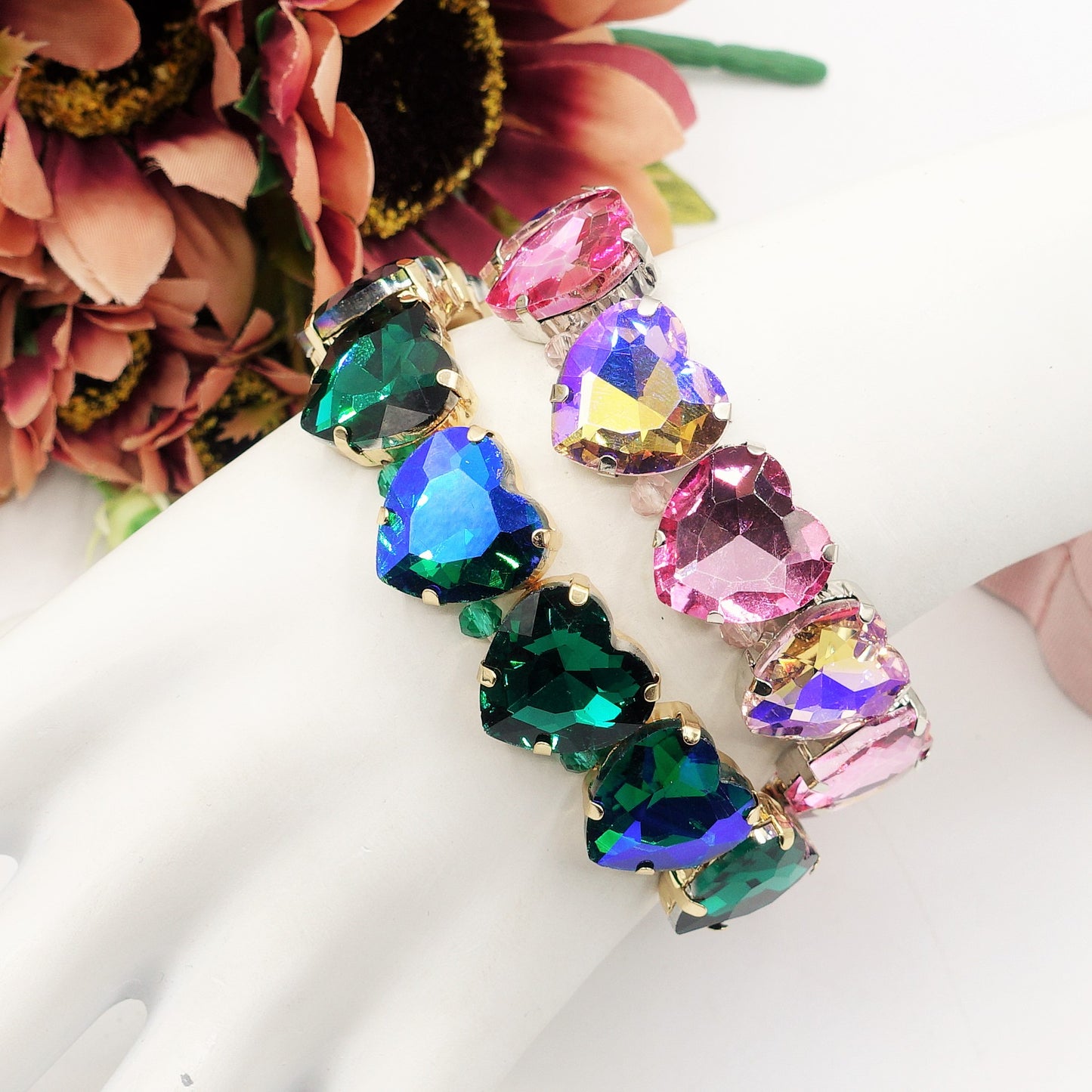 LUCE HEARTS- -Bracciale elasticizzato con pietre a cuore sfaccettate