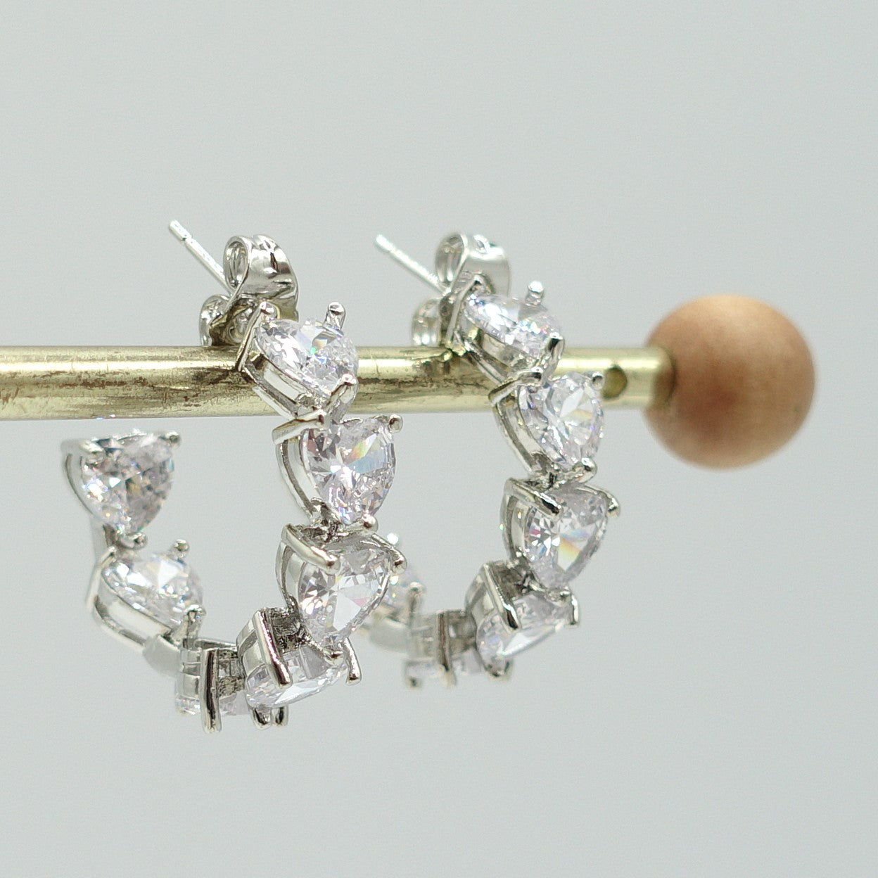 CAMILLE - CHERIE COLLECTION - Orecchini a cerchio con cubic zirconia a forma di cuore