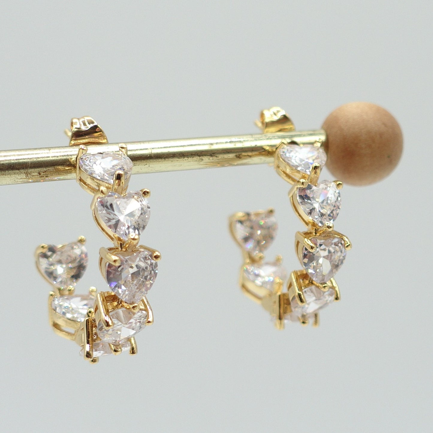 CAMILLE - CHERIE COLLECTION - Orecchini a cerchio con cubic zirconia a forma di cuore