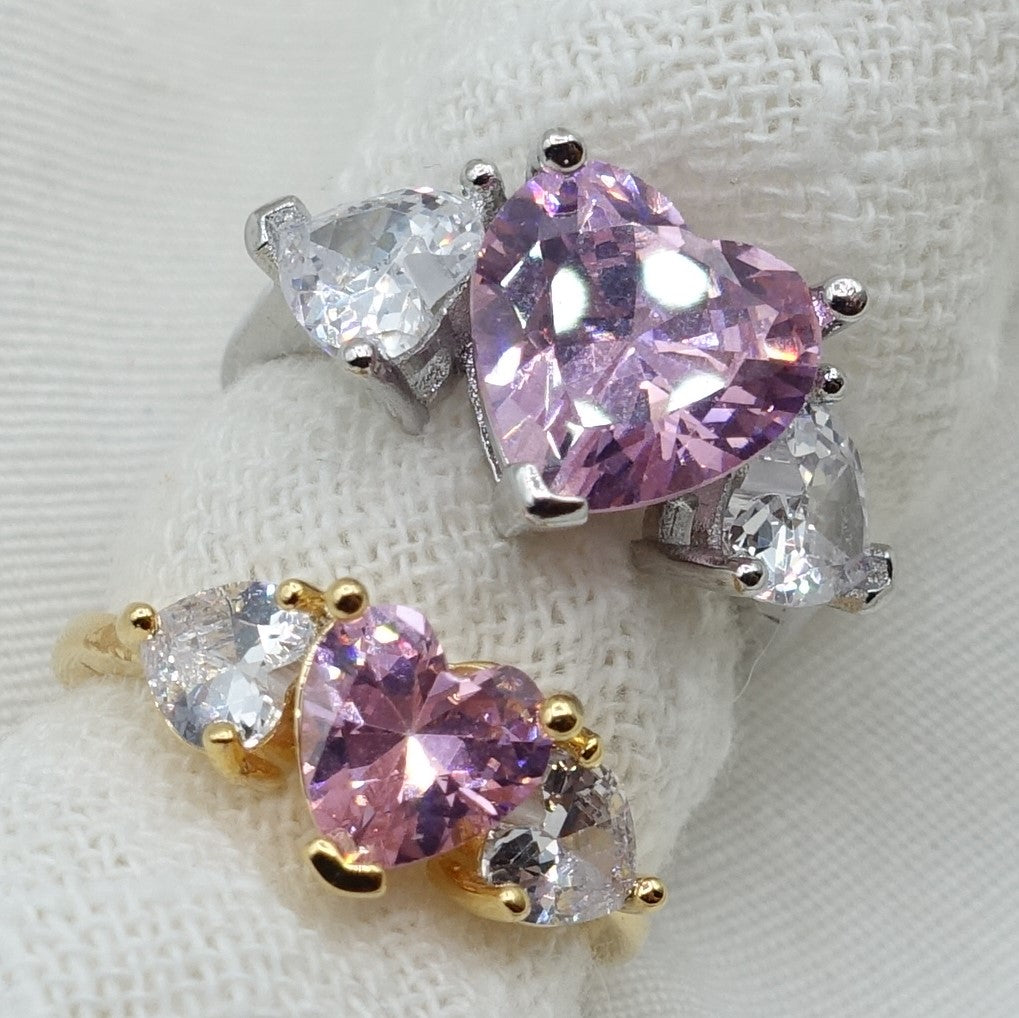 Diana Chunky ~ Anello cuori grandi con cubic zirconia a forma di cuore