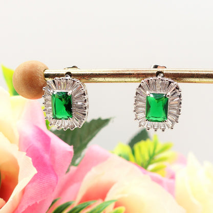 EMILY ~ orecchini bottone con cubic zirconia TAGLIO BAGUETTE