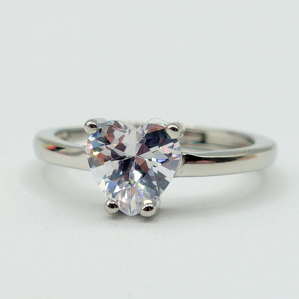 JADE ~  ~ARGENTO 925 ~ Anello in ARGENTO pieno con cuore in cubic zirconia regolabile