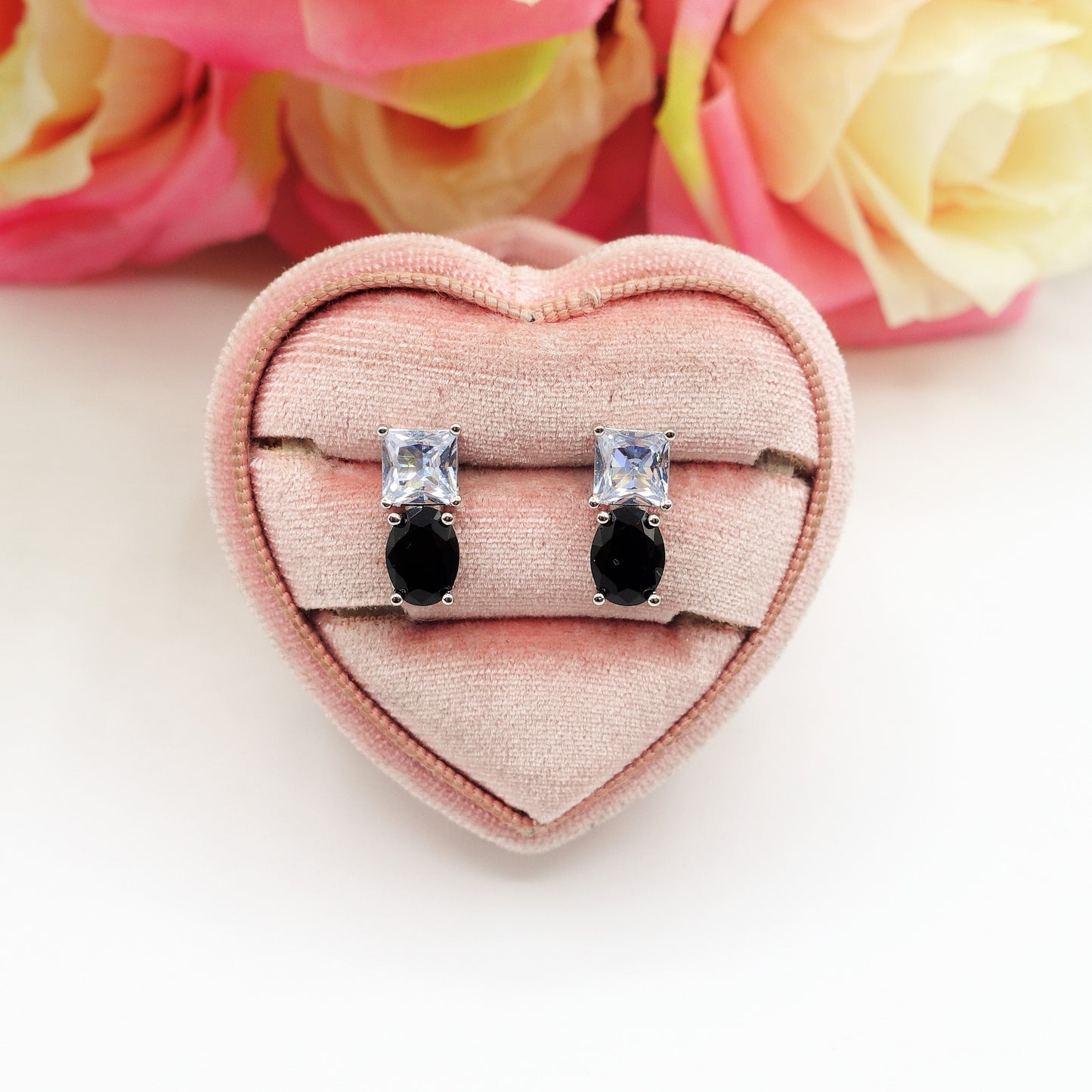 CHARIS tiny - Orecchini bottone con Cubic Zirconia RAINBOW
