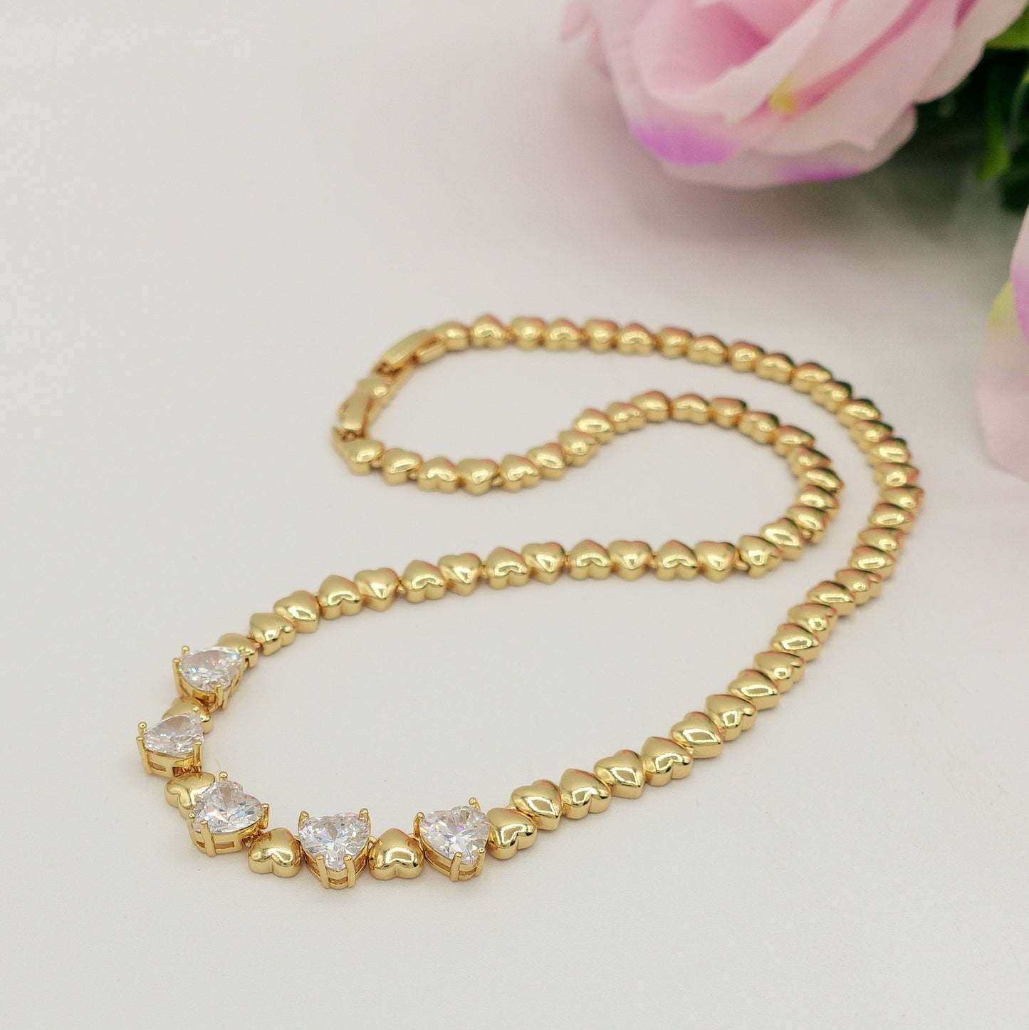 CLAIRE - Collier Tennis - Collana con cuoricini bombè e Cubic Zirconia a forma di cuore