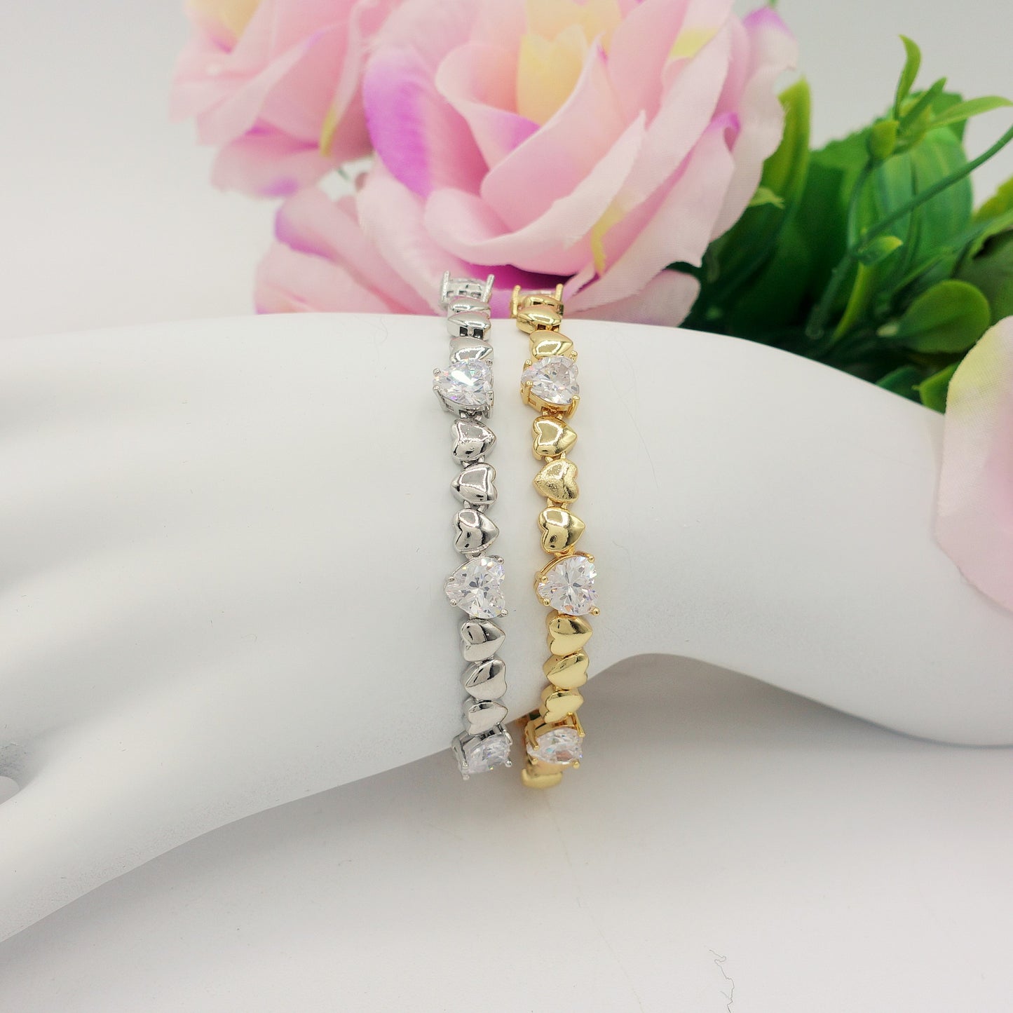 CLAIRE - Bracciale Tennis - Bracciale con cuoricini bombè e Cubic Zirconia a forma di cuore