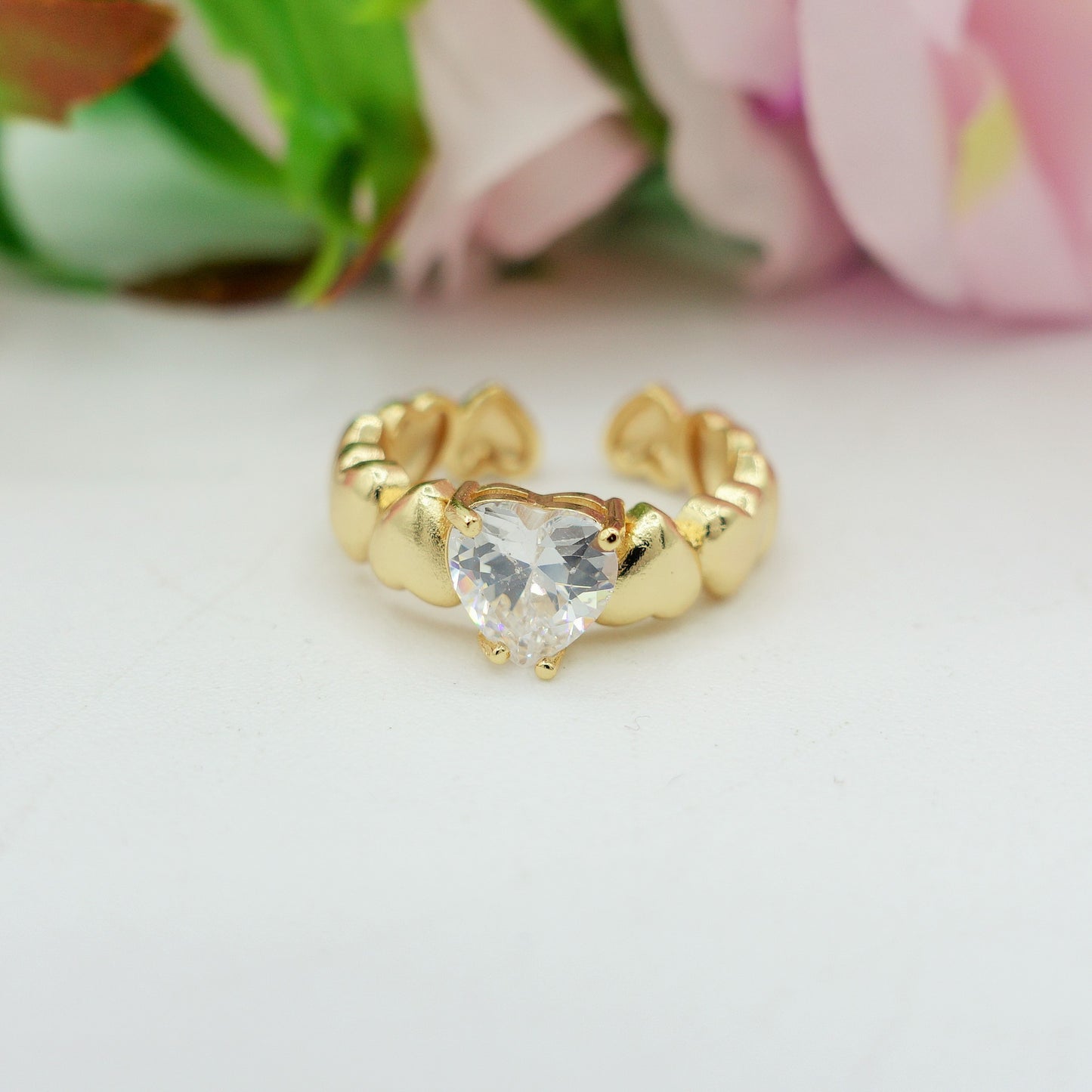 CLAIRE - Anello con cuoricini bombè e Cubic Zirconia a forma di cuore