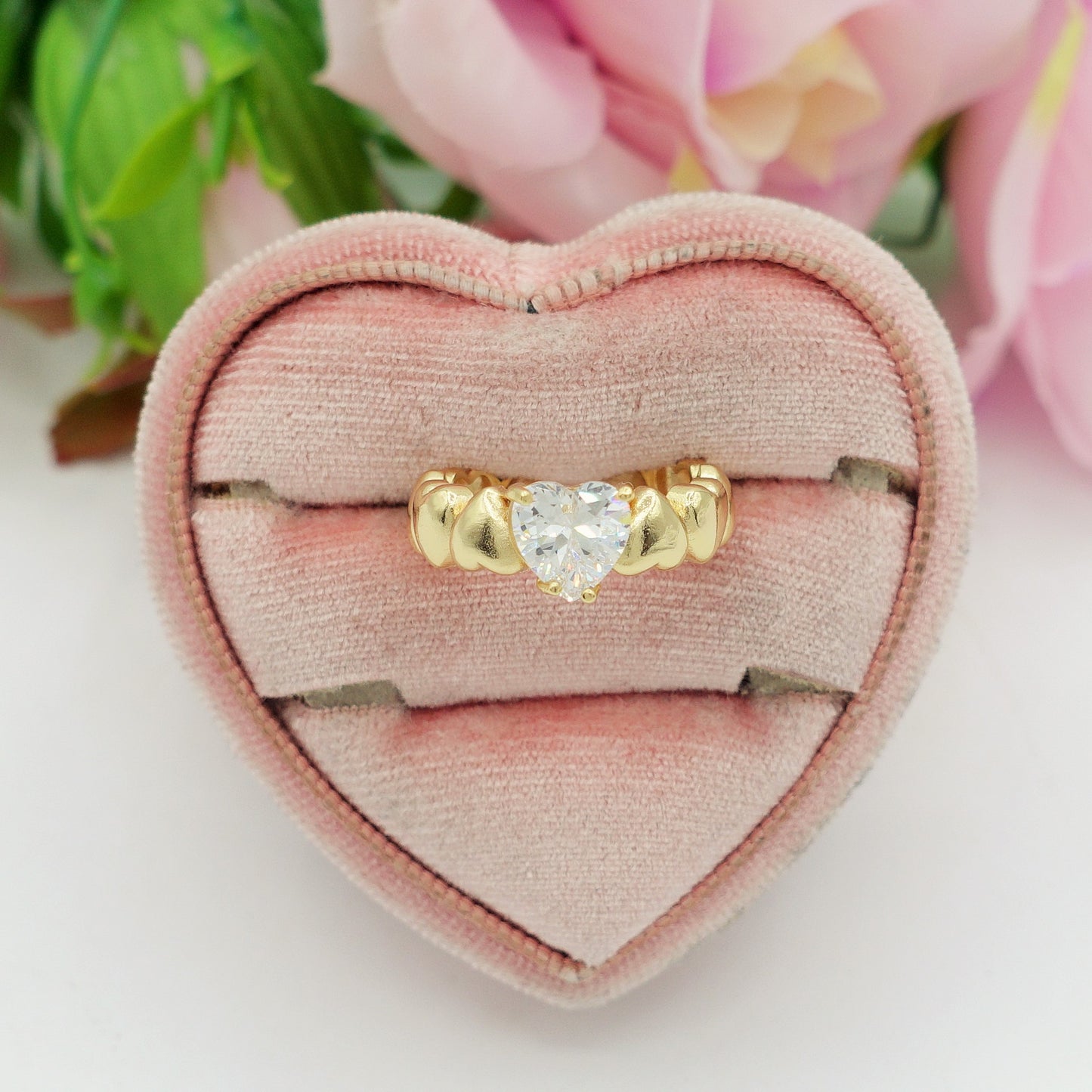 CLAIRE - Anello con cuoricini bombè e Cubic Zirconia a forma di cuore