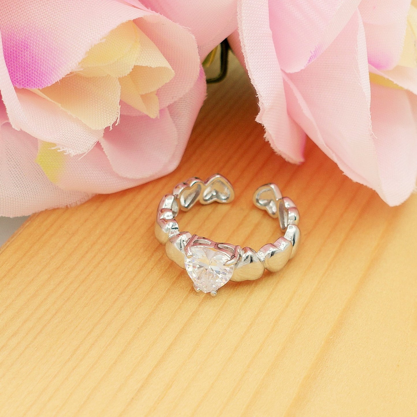 CLAIRE - Anello con cuoricini bombè e Cubic Zirconia a forma di cuore