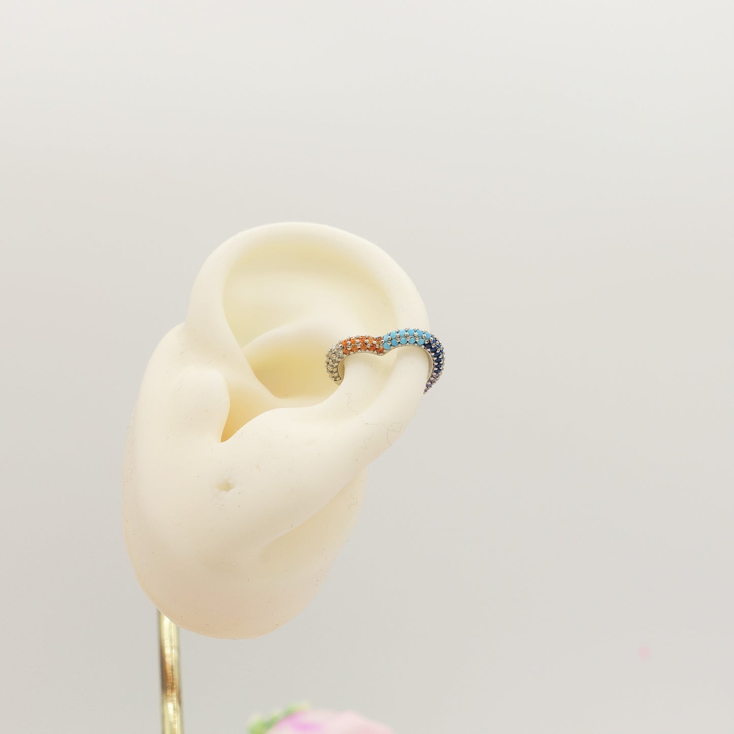 ADELE ~ Earcuff mono orecchino SENZA buco a CUORE con cubic zirconia RAINBOW