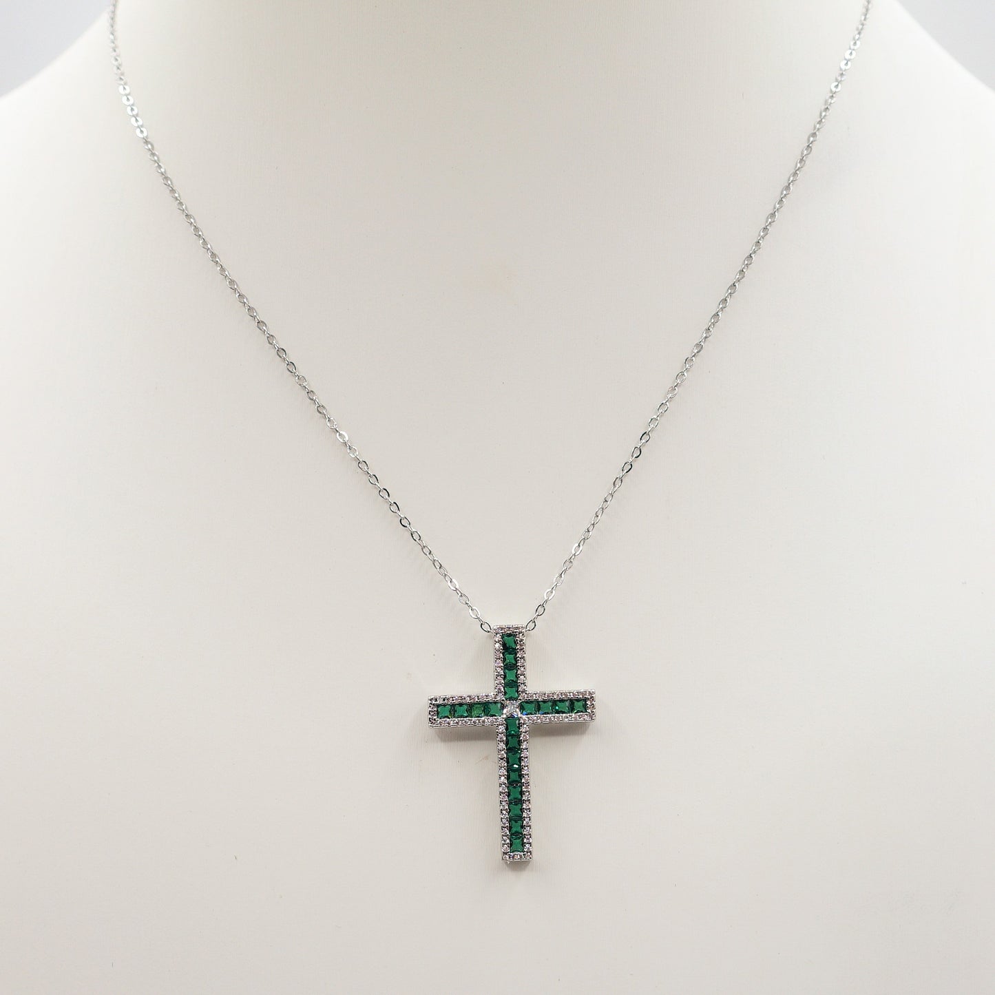 CROSS - ACCIAIO INOSSIDABILE- collana con pendente croce in cubic zirconia