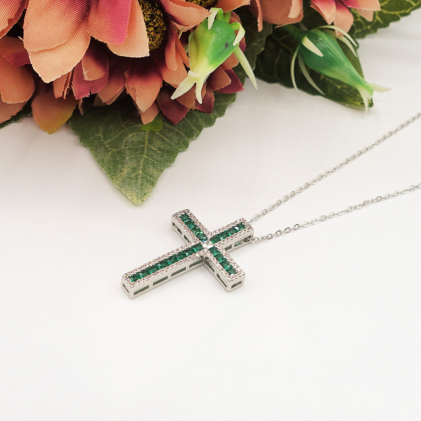 CROSS - ACCIAIO INOSSIDABILE- collana con pendente croce in cubic zirconia