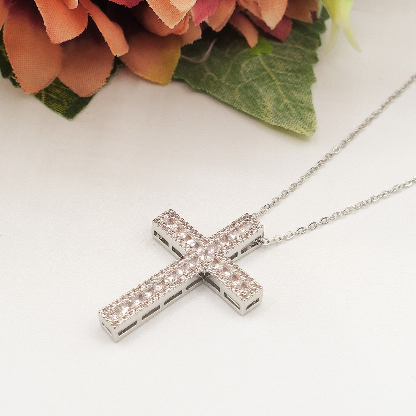 CROSS - ACCIAIO INOSSIDABILE- collana con pendente croce in cubic zirconia