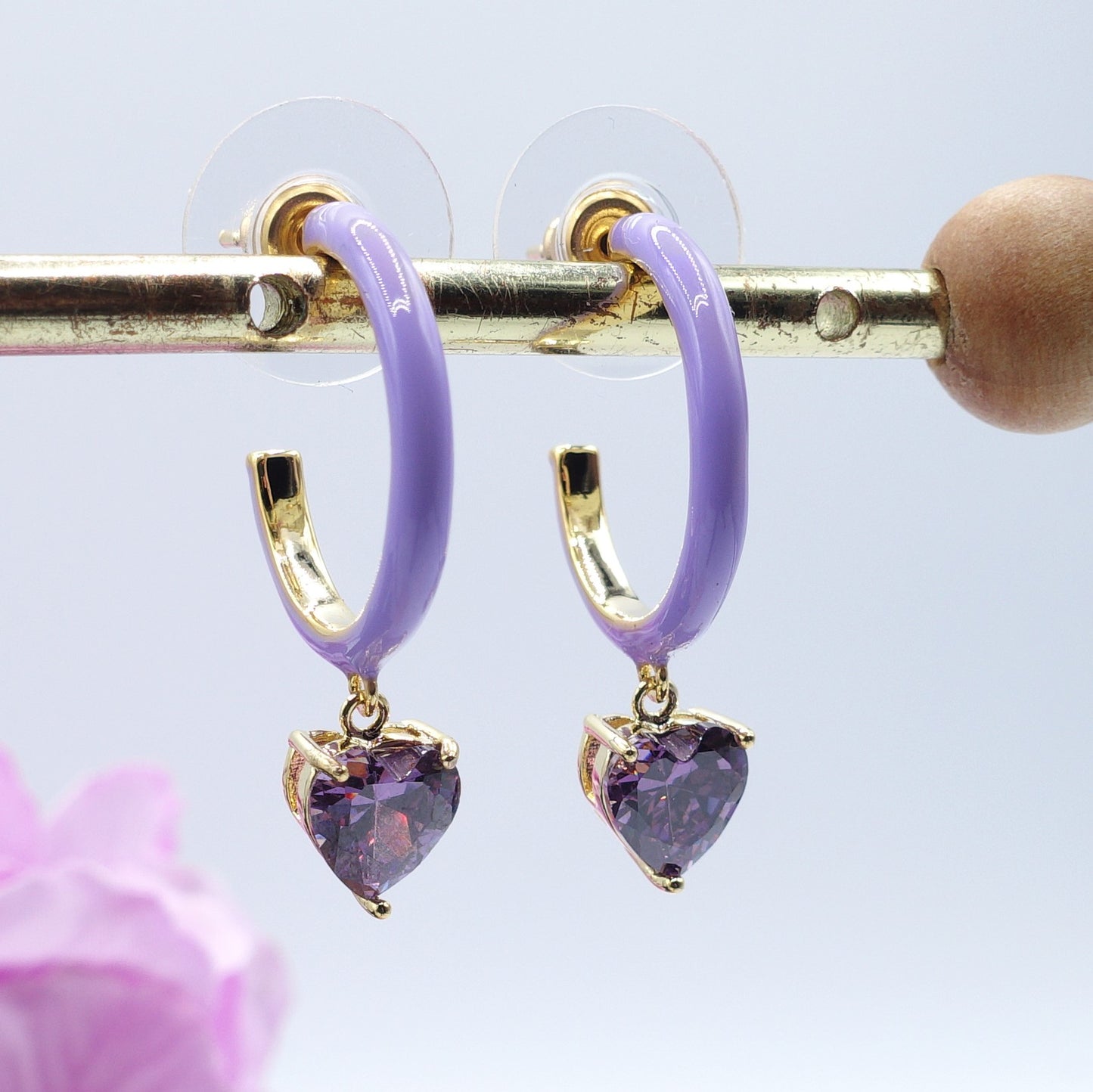 Cherie Fluo hoops- Orecchini a cerchio smaltati con cuore colorato