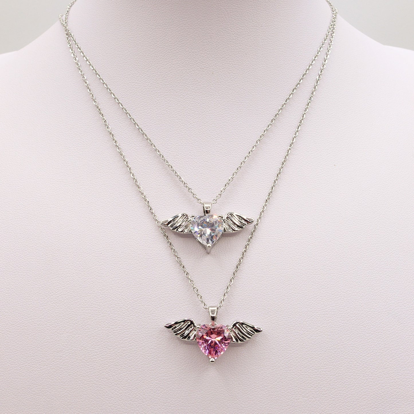 ANGEL - ACCIAIO INOSSIDABILE- collana con pendente CUORE con ali in cubic zirconia