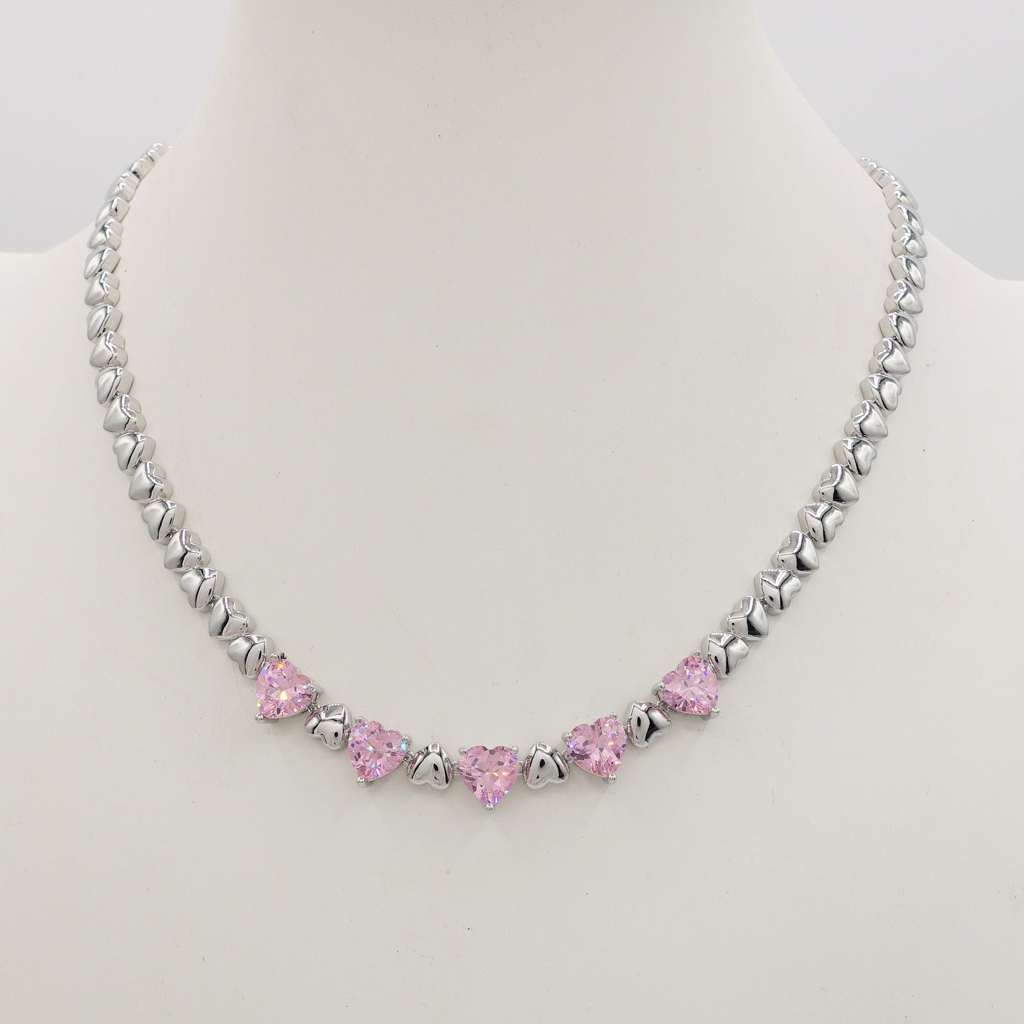 CLAIRE - Collier Tennis - Collana con cuoricini bombè e Cubic Zirconia a forma di cuore