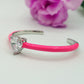 CHERIE FLUO - BRACCIALE RIGIDO SMALTATO CON CUBIC ZIRCONIA A FORMA DI CUORE