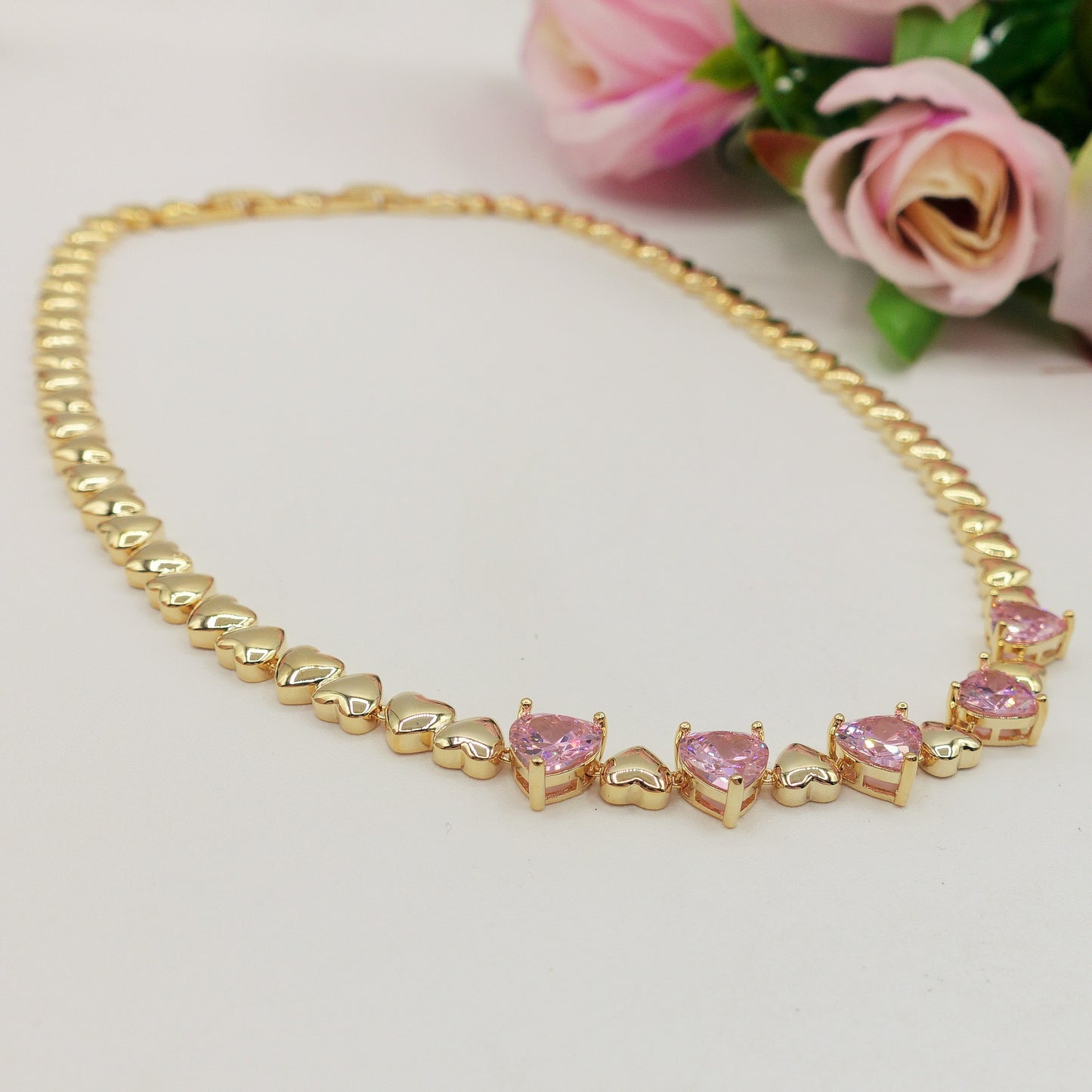CLAIRE - Collier Tennis - Collana con cuoricini bombè e Cubic Zirconia a forma di cuore