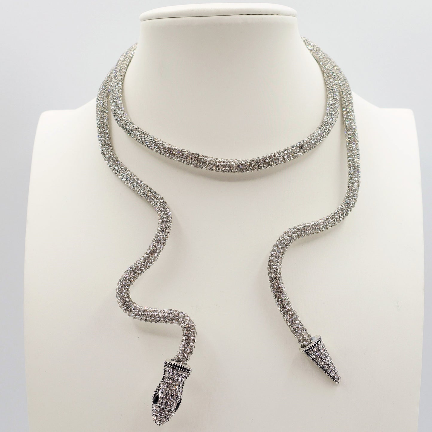 KAA ~ Collier snodato a serpente con cubic zirconia