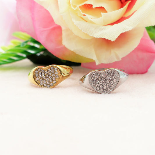SAHARA Heart ~ Anello chevalier a cuore regolabile in ACCIAIO INOSSIDABILE con CUBIC ZIRCONIA