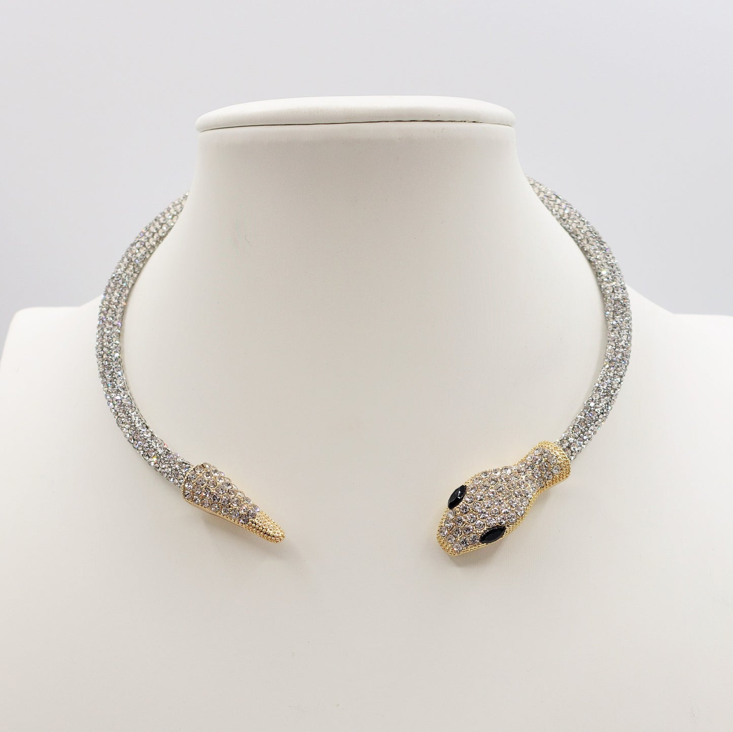 KAA CHOKER ~ Girocollo snodato a serpente con cubic zirconia