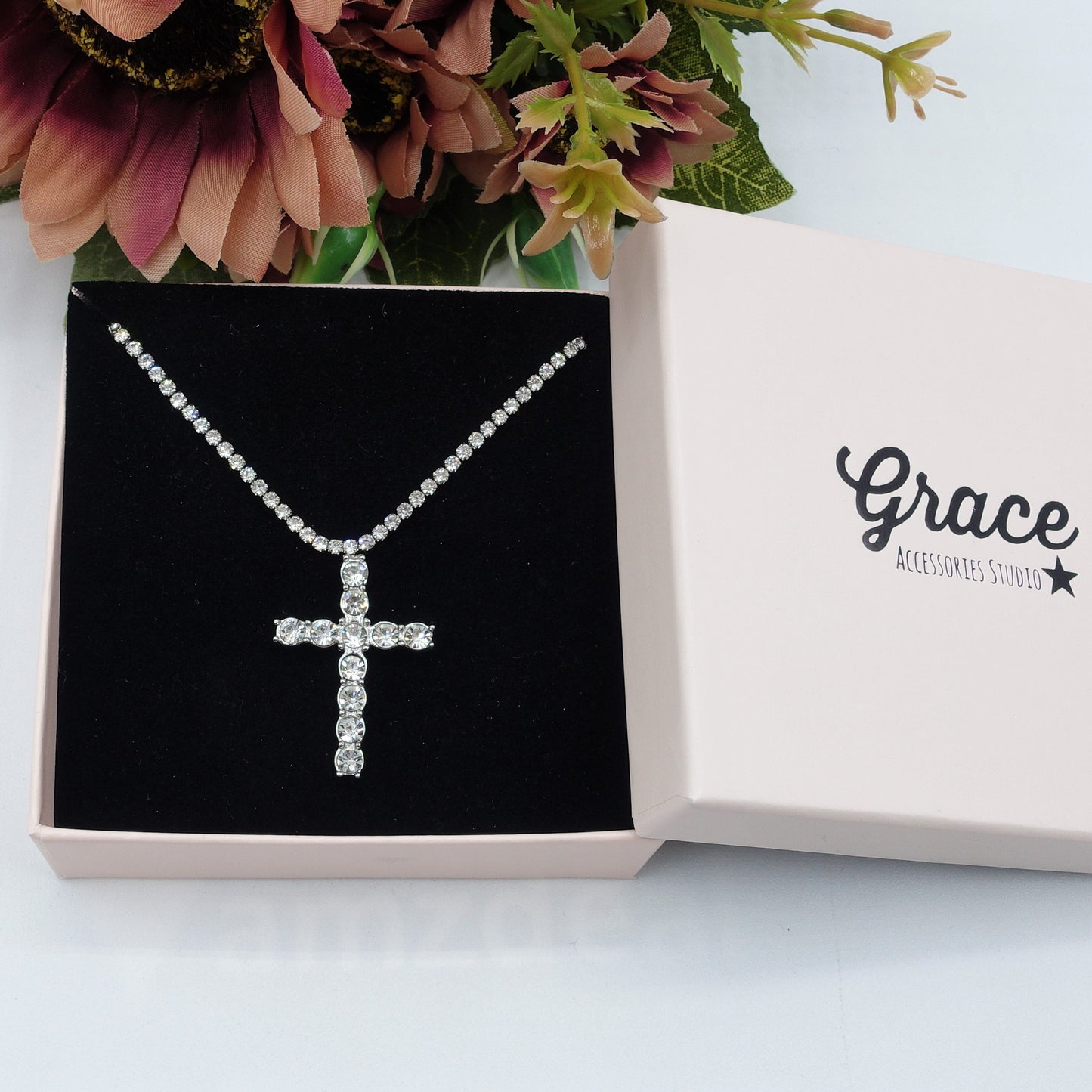 ARTEMIS - ACCIAIO INOSSIDABILE- collana in cubic zirconia con croce