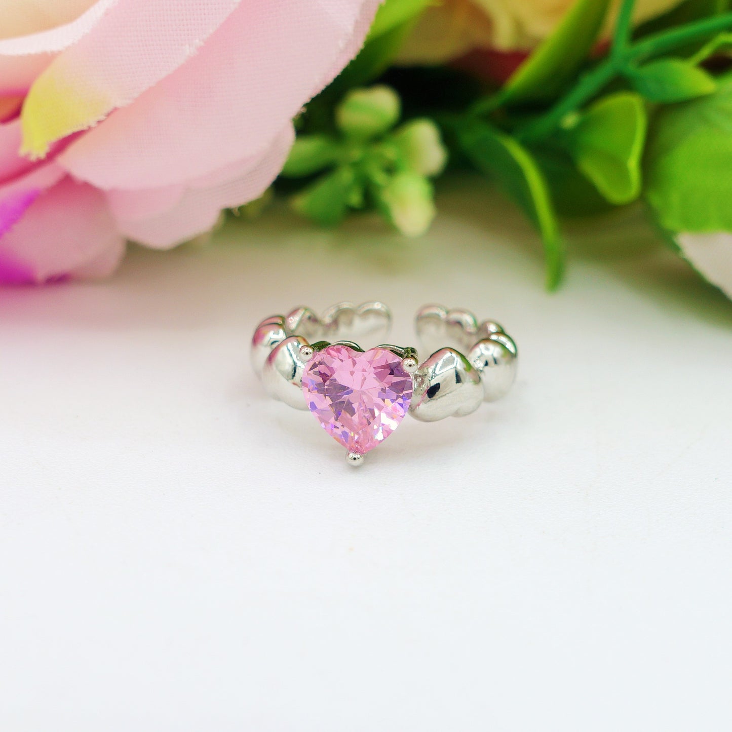 CLAIRE - Anello con cuoricini bombè e Cubic Zirconia a forma di cuore