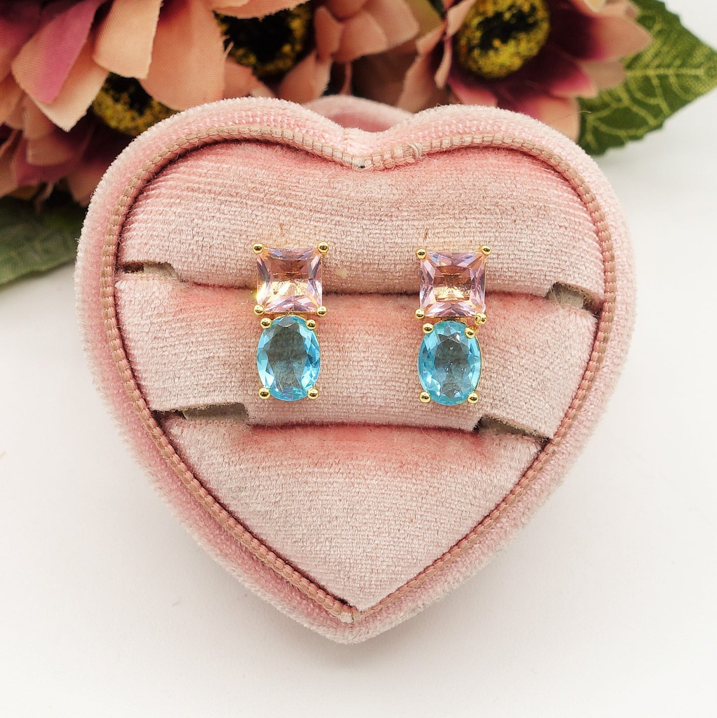 CHARIS tiny - Orecchini bottone con Cubic Zirconia RAINBOW