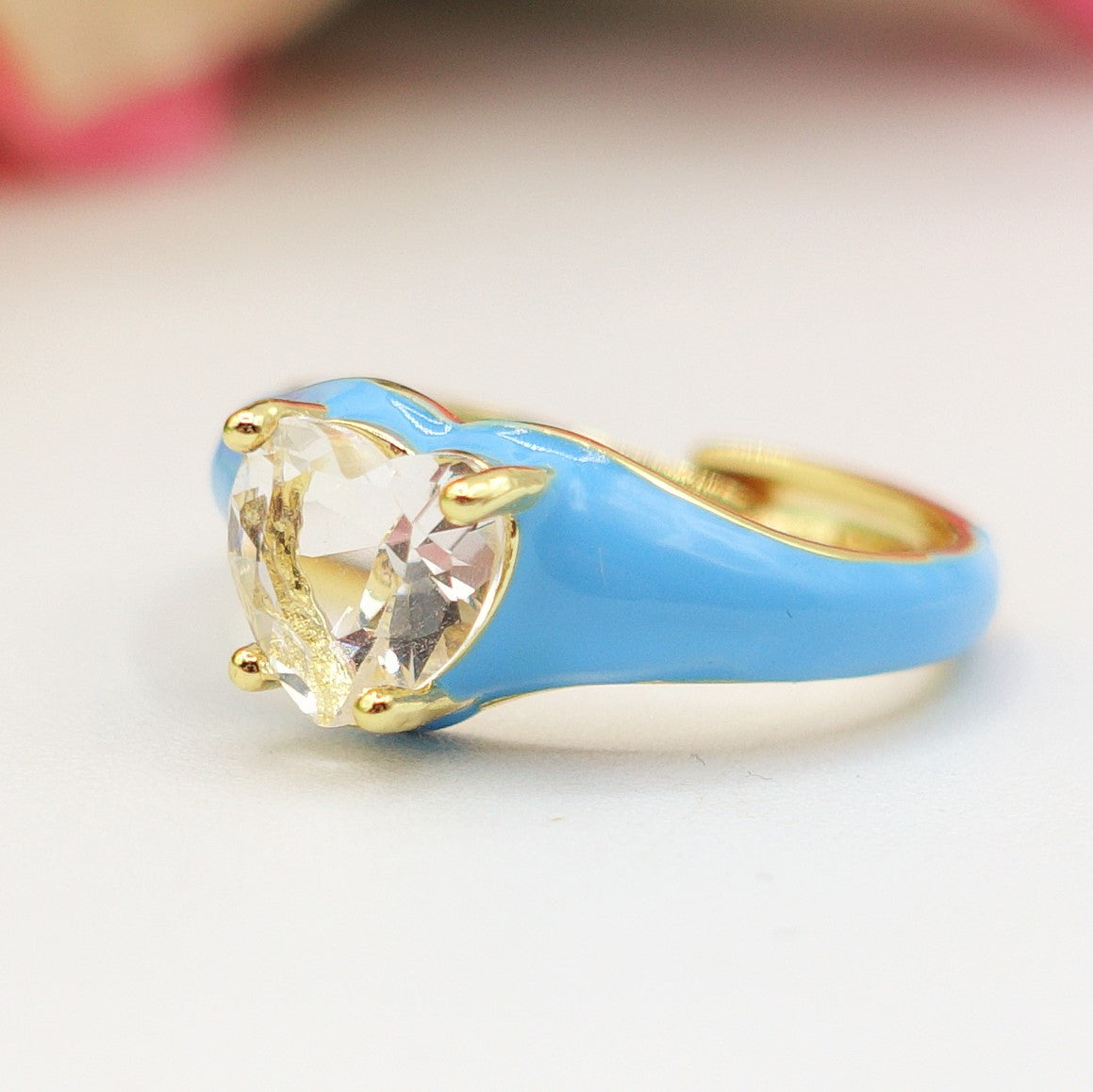 ISABELLE FLUO SMALL ~ Anello a cuore Smaltato con Cubic Zirconia- Regolabile