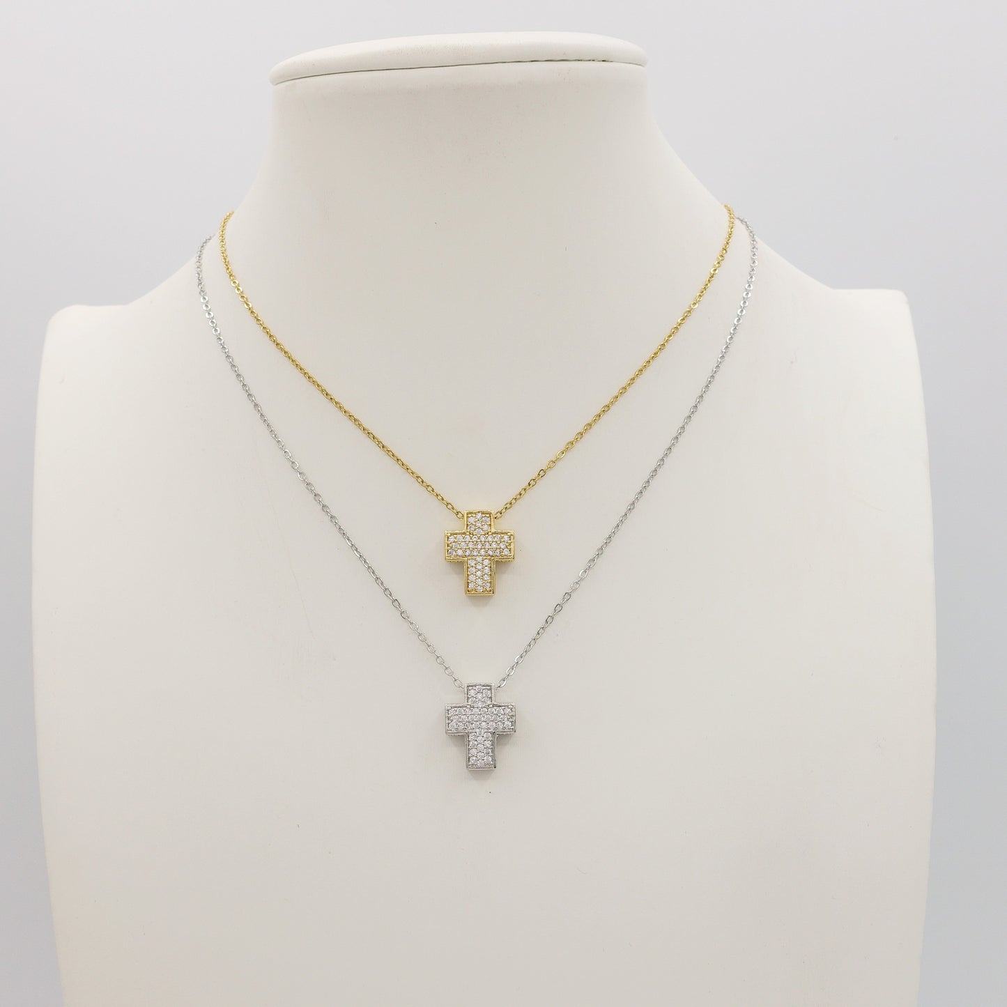 PHOEBE small - ACCIAIO INOSSIDABILE- Collana con pendente croce in cubic zirconia