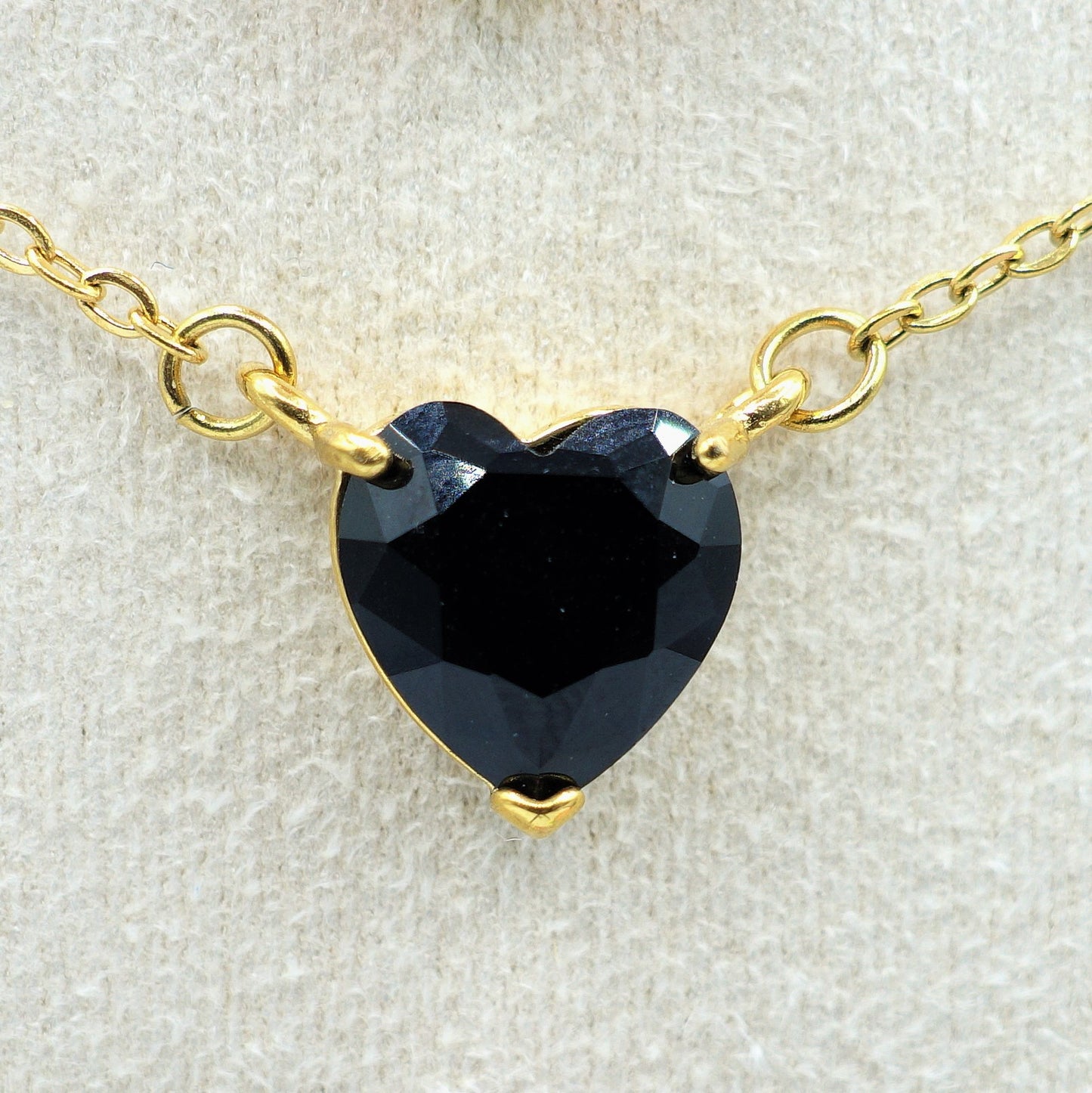 VICTORIA~ ACCIAIO INOSSIDABILE -Collana Cuore Solitario in cubic zirconia