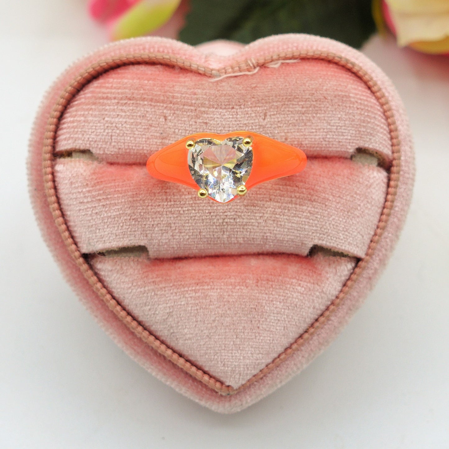 ISABELLE FLUO SMALL ~ Anello a cuore Smaltato con Cubic Zirconia- Regolabile