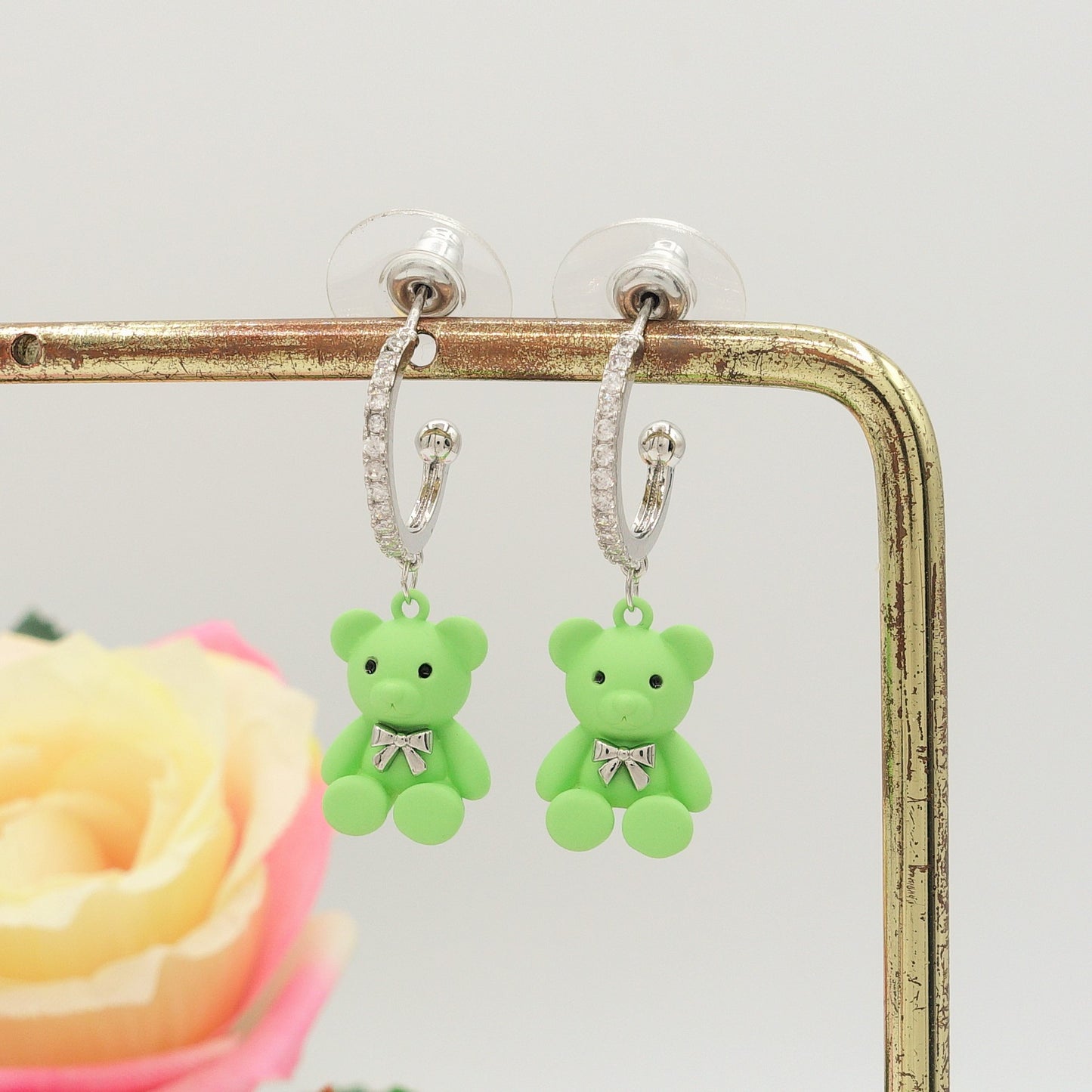 TEDDY CRYSTAL ~ Orecchini a cerchio con orsetto e Cubic Zirconia