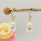 TEDDY CRYSTAL ~ Orecchini a cerchio con orsetto e Cubic Zirconia