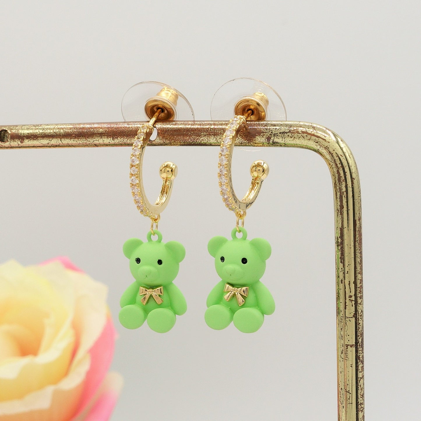 TEDDY CRYSTAL ~ Orecchini a cerchio con orsetto e Cubic Zirconia