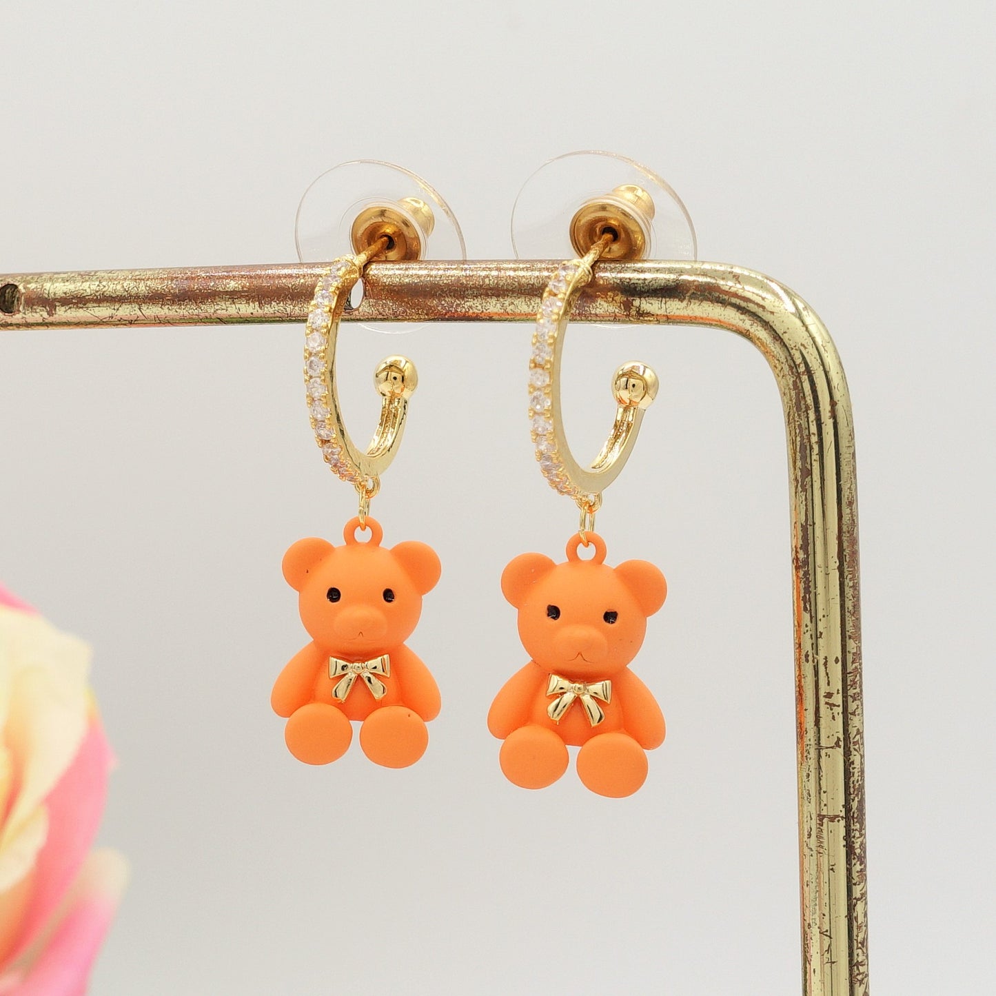 TEDDY CRYSTAL ~ Orecchini a cerchio con orsetto e Cubic Zirconia