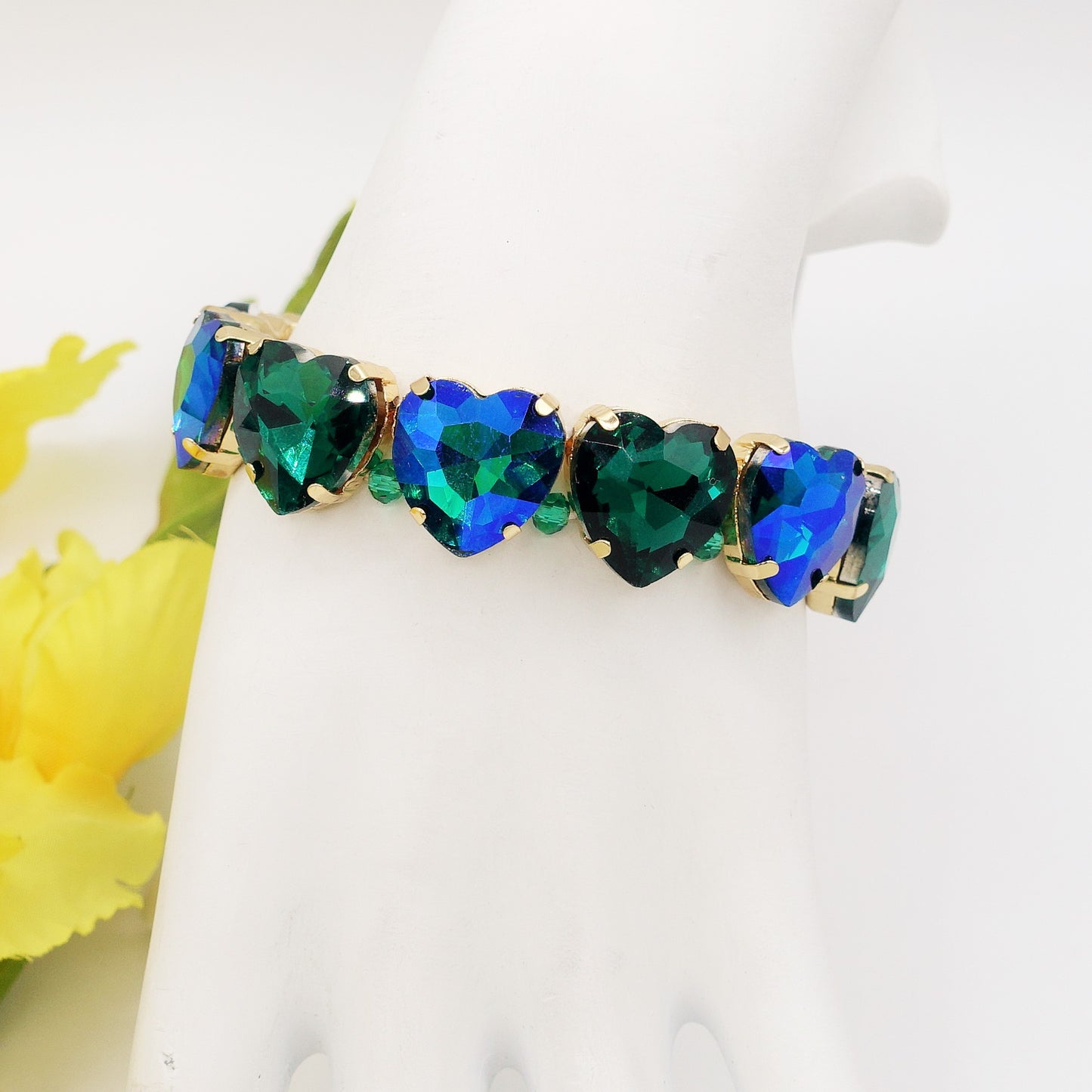 LUCE HEARTS- -Bracciale elasticizzato con pietre a cuore sfaccettate