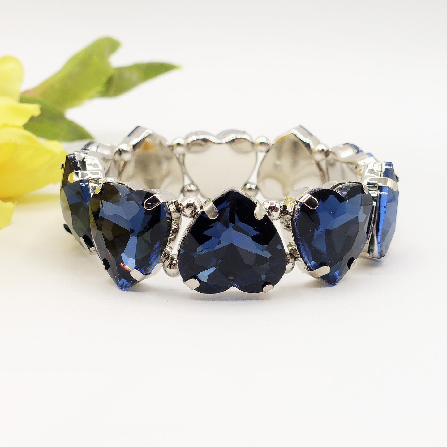 LUCE HEARTS- -Bracciale elasticizzato con pietre a cuore sfaccettate