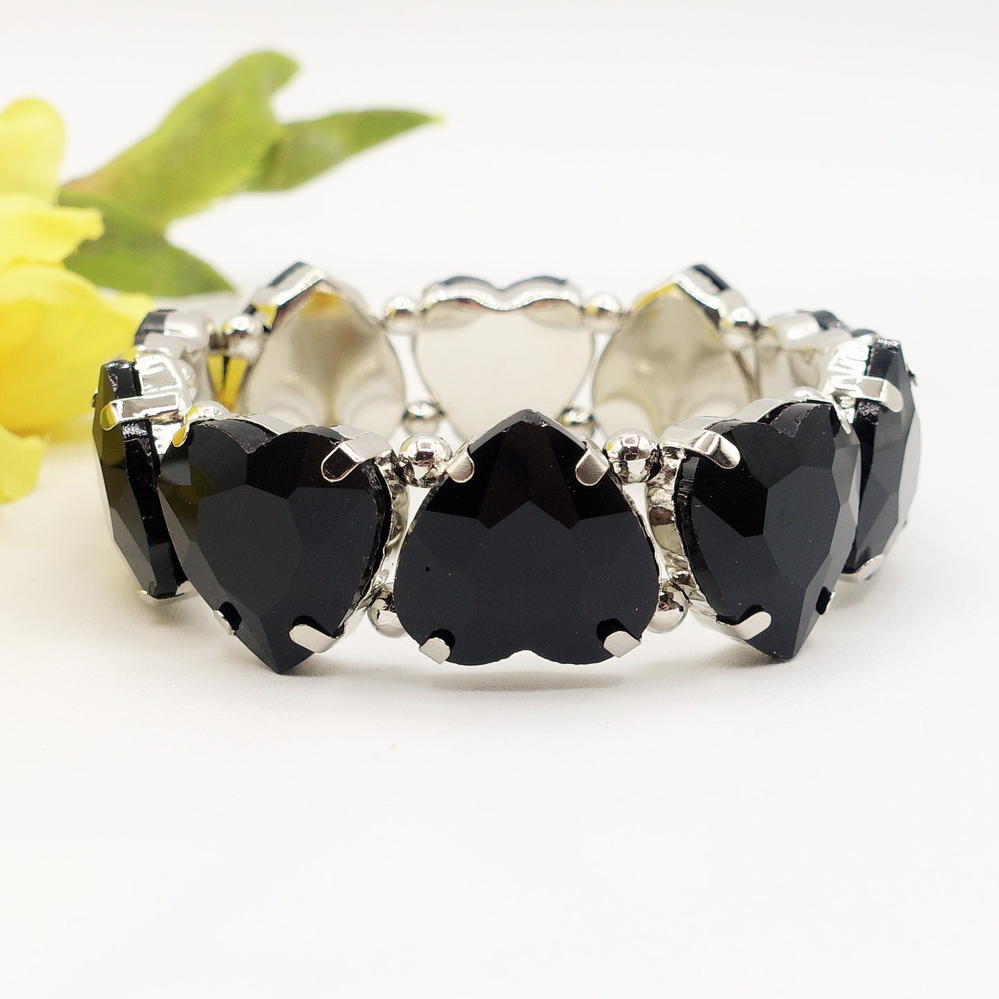 LUCE HEARTS- -Bracciale elasticizzato con pietre a cuore sfaccettate