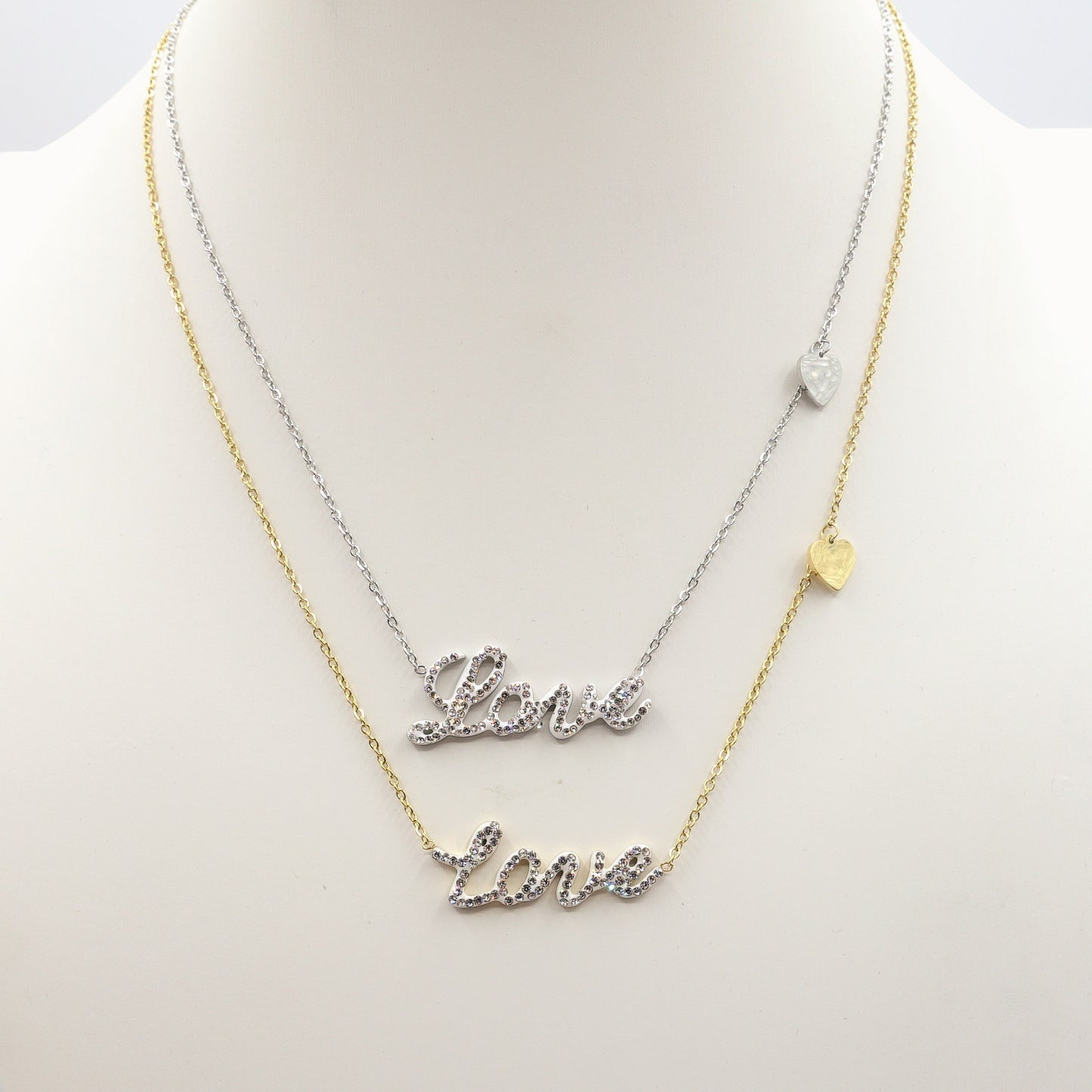 Collana LOVE ~ ACCIAIO INOSSIDABILE - Collana scritta corsiva in cubic zirconia