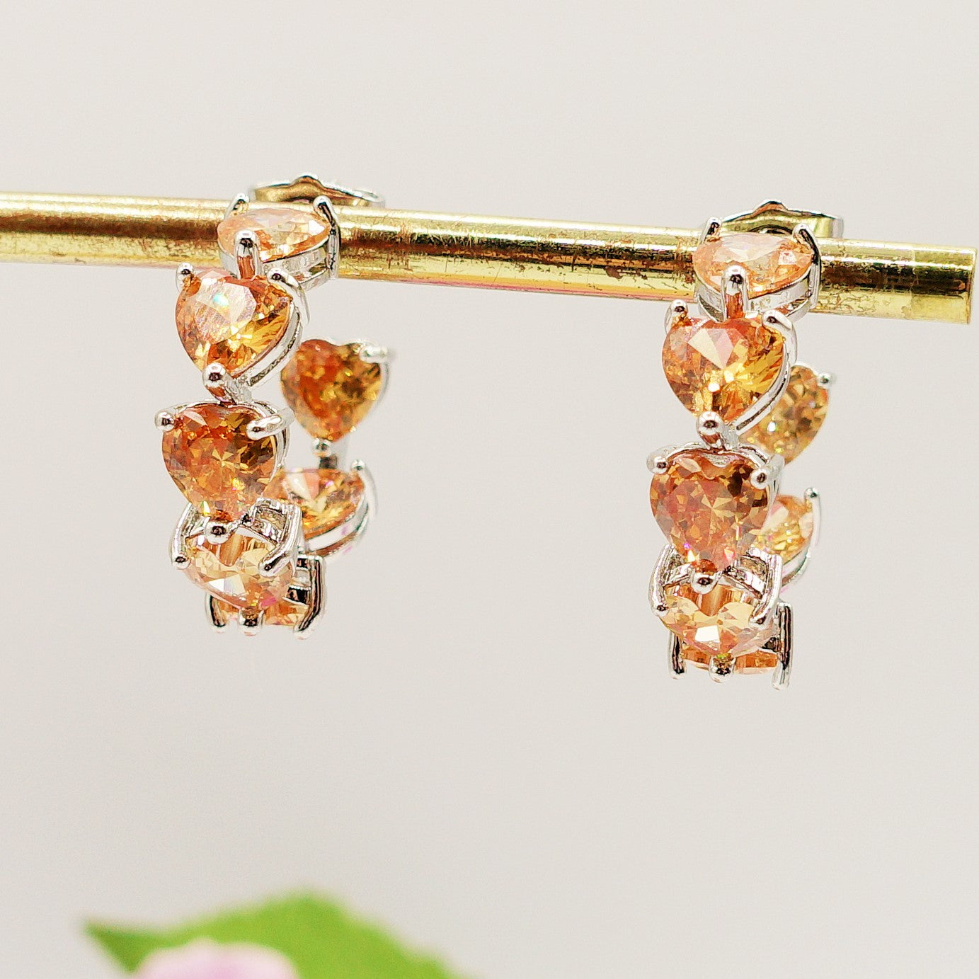 CAMILLE - CHERIE COLLECTION - Orecchini a cerchio con cubic zirconia a forma di cuore