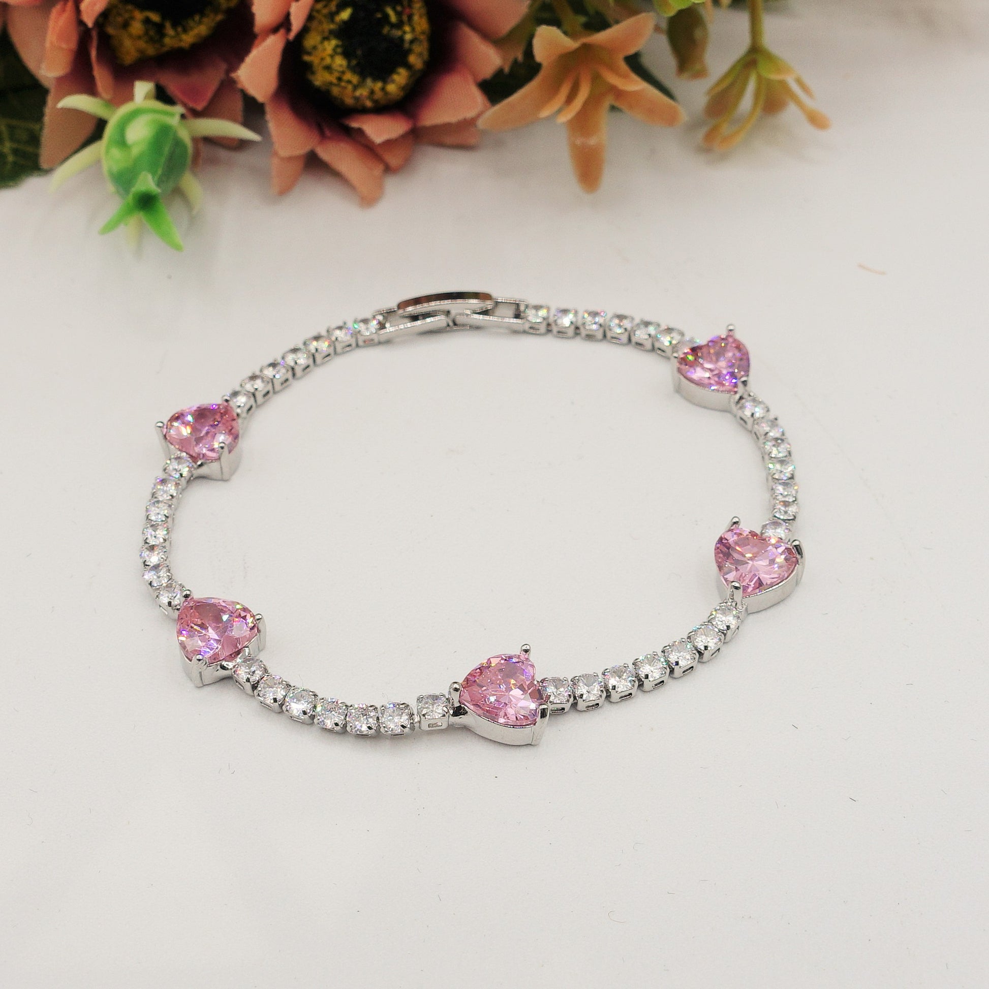 Swarovski Bracciale Tennis Ariana Grande x, Taglio misto, Cuore, Bianco Swarovski Bracciale Tennis Ariana Grande x, Taglio misto, Cuore, Bianco
