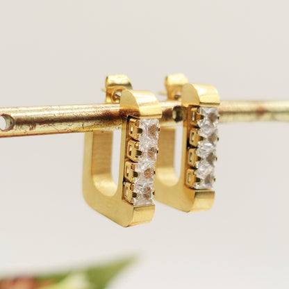 GILLIAN - ACCIAIO INOSSIDABILE ~ Orecchini squadrati con cubic zirconia