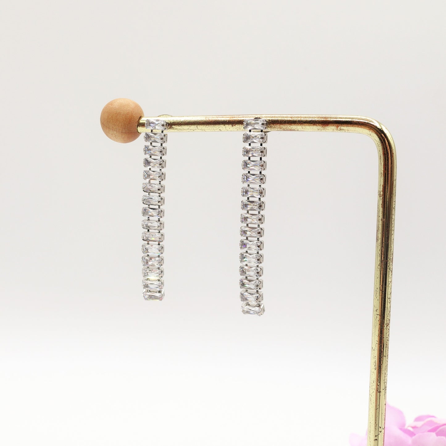 JULIANNE - ACCIAIO INOSSIDABILE ~ Orecchini pendenti tennis con cubic zirconia taglio baguette