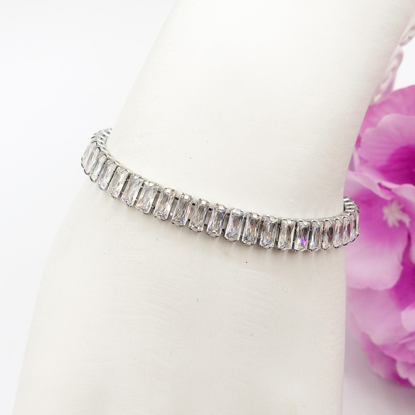 JULIANNE regolabile ~ BRACCIALE Tennis inacciaio inossidabile con Cubic Zirconia Taglio baguette