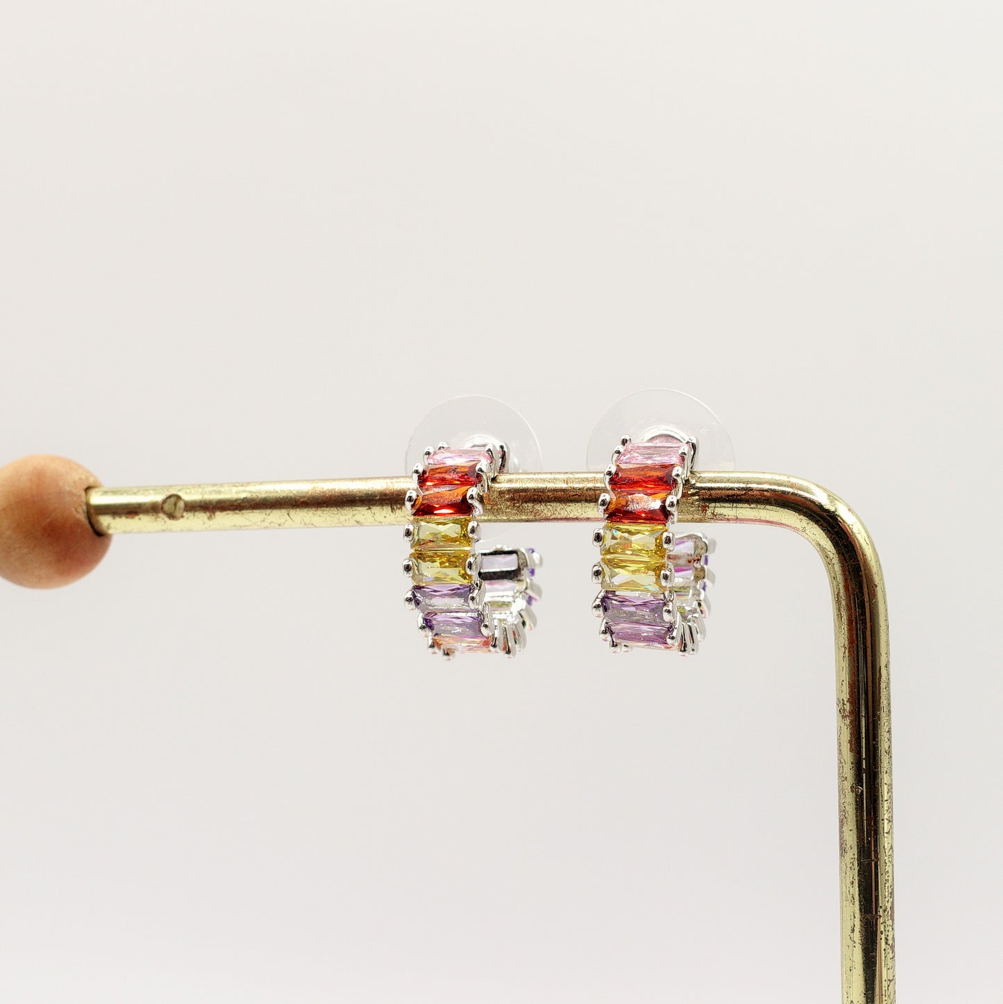 JULIANNE MINI - hoops 1.5 cm -orecchini a cerchio con zirconi a baguette