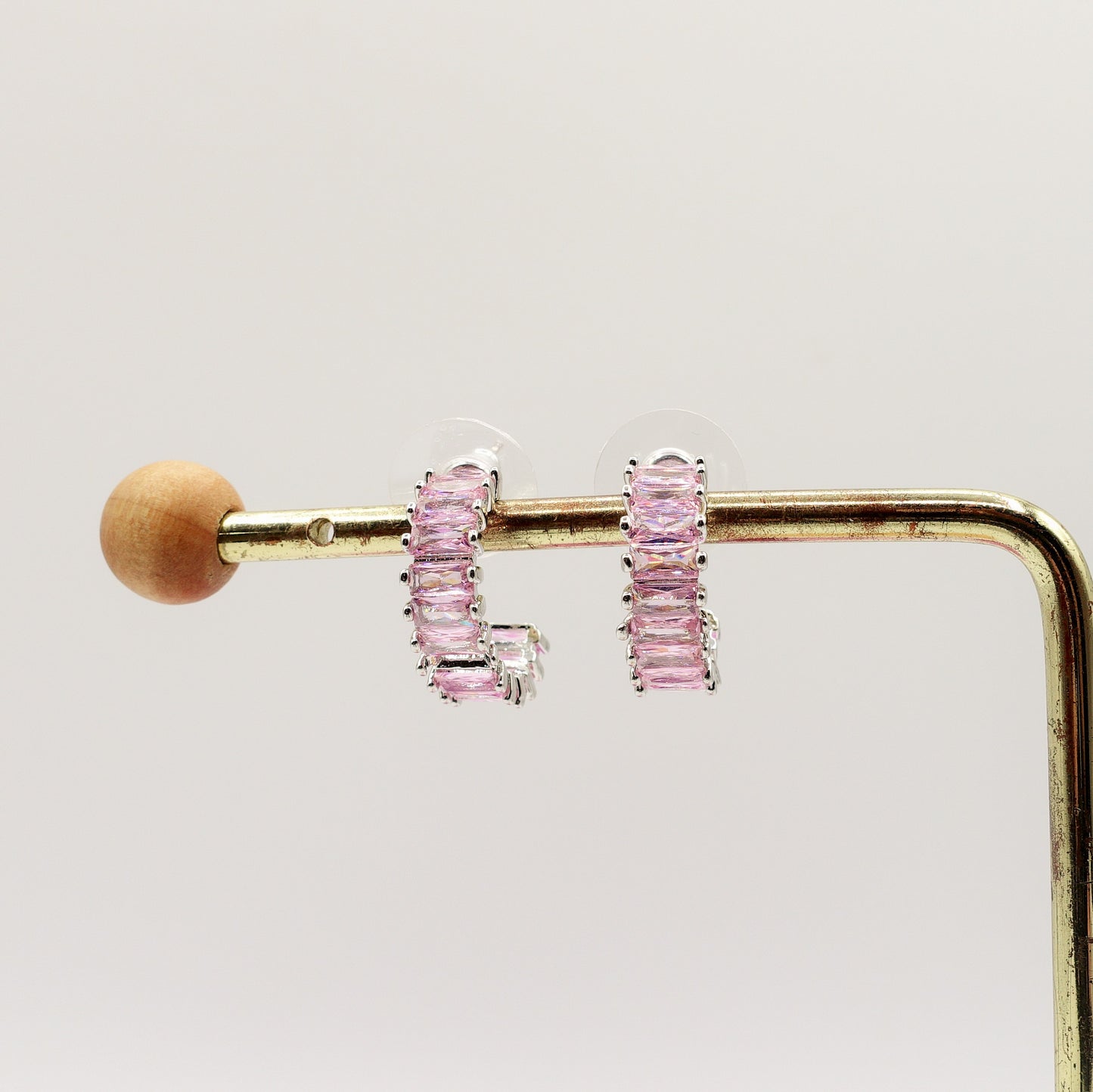 JULIANNE MINI - hoops 1.5 cm -orecchini a cerchio con zirconi a baguette