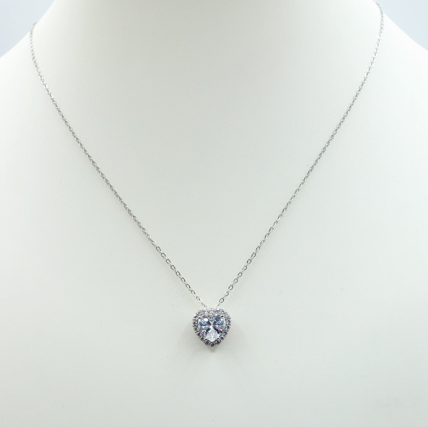 DIANA - ACCIAIO INOSSIDABILE- collana con pendente cuore in cubic zirconia
